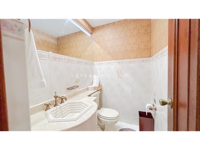 Casa de 6 alcobas en venta en El Campestre, Medellín, 550 m² · foto 7 de 13