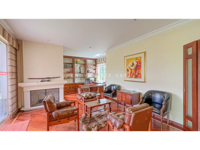 Casa de 6 alcobas en venta en El Campestre, Medellín, 550 m² · foto 9 de 13