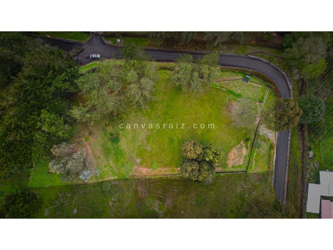 Lote en venta en Escobero, Envigado, 4277 m² · foto 3 de 5