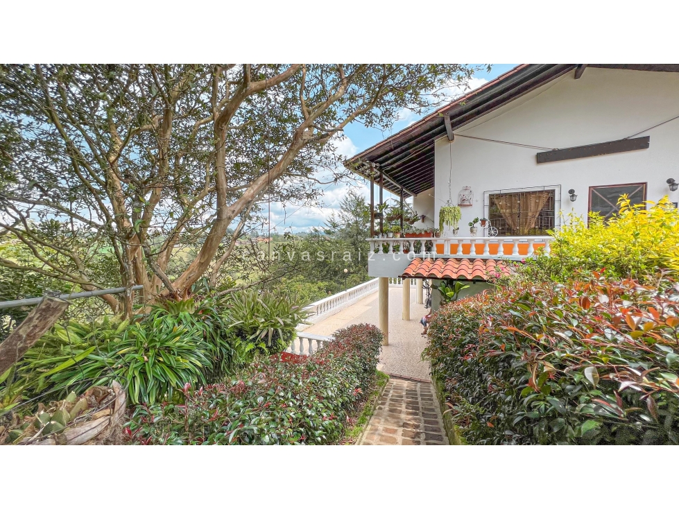 5BR Country House in Galicia (350 m²) for Sale - 4