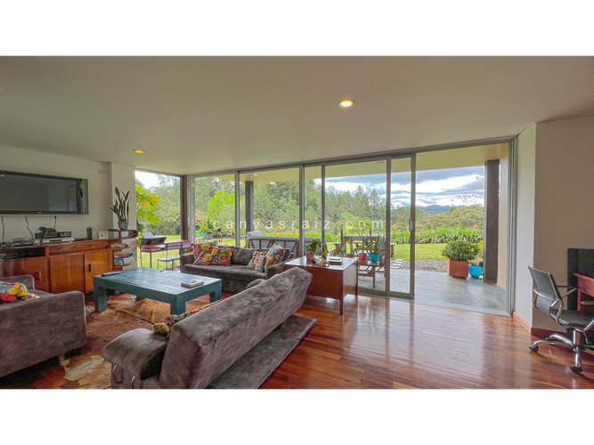 Casa de 4 alcobas en venta en Los Salados, El Retiro, 593 m² · foto 4 de 11