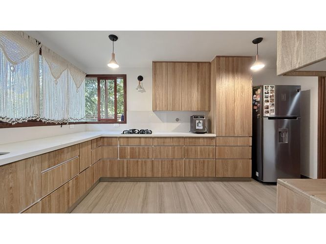 Casa en venta en Loma Del Esmeraldal, Envigado · foto 6 de 24