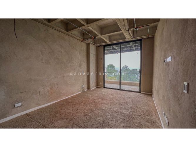 Casa de 9 alcobas en venta en Loma Del Chocho, Envigado, 691 m² · foto 5 de 13
