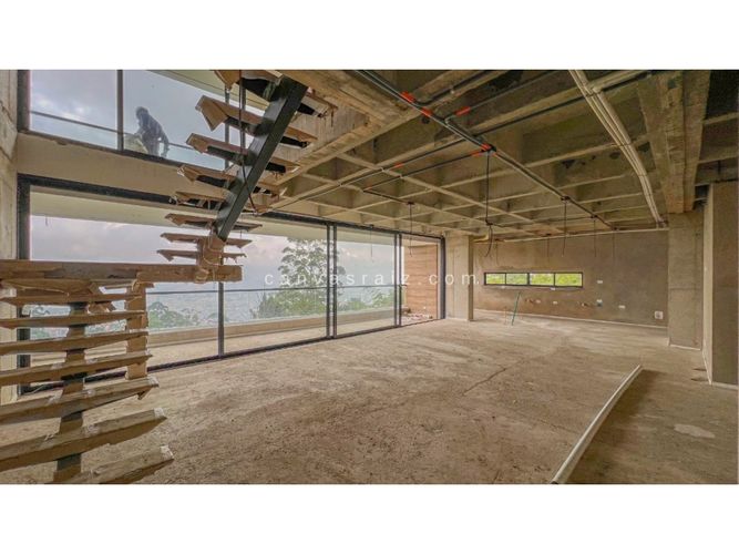 Casa de 9 alcobas en venta en Loma Del Chocho, Envigado, 691 m² · foto 7 de 13