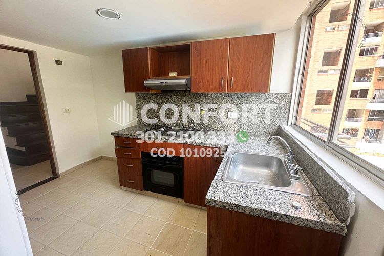 Apartamento de 3 alcobas en arriendo en Los Balsos, Medellín, 117 m² · foto 3 de 24