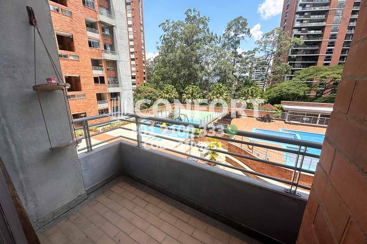 Apartamento de 3 alcobas en arriendo en Los Balsos, Medellín, 117 m² · foto 7 de 24