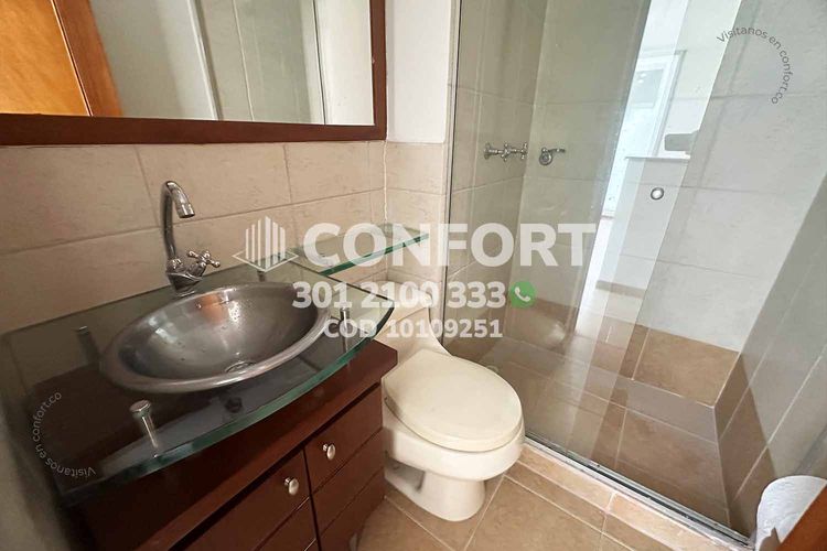 Apartamento de 3 alcobas en arriendo en Los Balsos, Medellín, 117 m² · foto 8 de 24