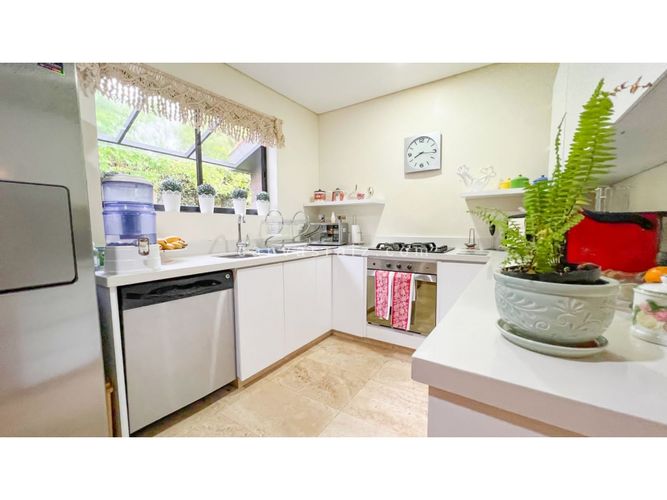 Casa de 4 alcobas en venta en Las Palmas, Envigado, 364 m² · foto 8 de 16
