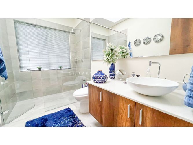 Casa de 4 alcobas en venta en Las Palmas, Envigado, 364 m² · foto 13 de 16