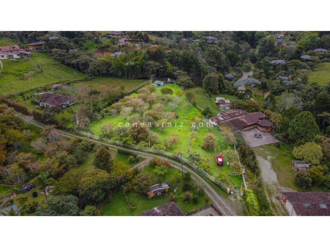 Lote en venta en Sajonia, Rionegro, 4449 m² · foto 3 de 3