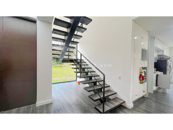 Casa de 5 alcobas en venta en Las Palmas, Envigado, 358 m² · foto 7 de 16