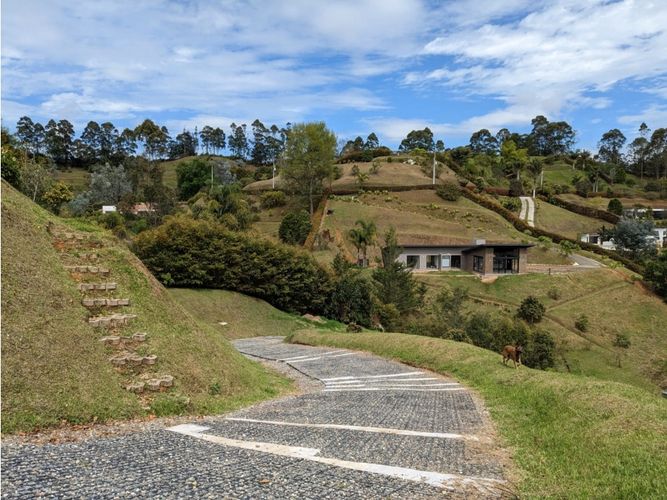 Lote en venta en El Salado, El Carmen de Viboral, 3456 m² · foto 5 de 6
