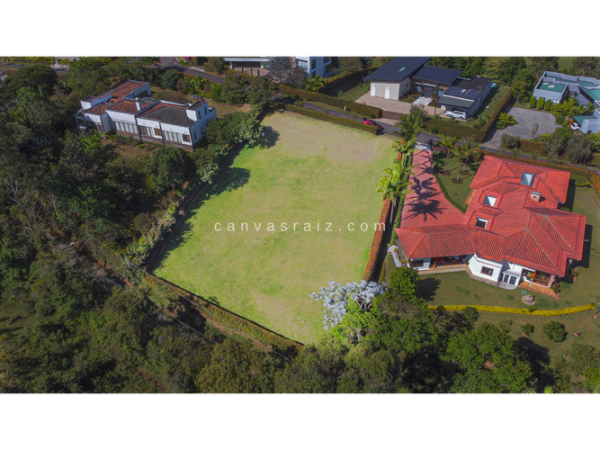 Lote en venta en El Tablazo, Rionegro, 2360 m² · foto 6 de 6