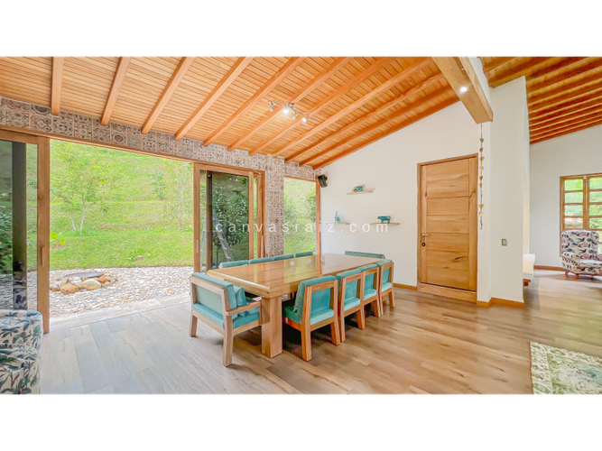 Casa de 4 alcobas en venta en El Tambo, La Ceja, 430 m² · foto 6 de 17