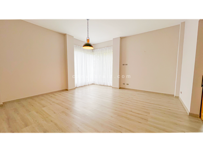 Casa de 3 alcobas en venta en El Carmen de Viboral, 287 m² · foto 9 de 11
