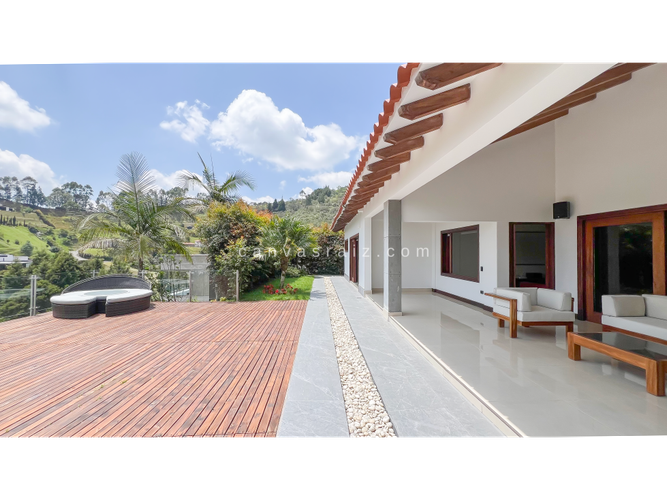 Casa de 4 alcobas en venta en La Mosquita, Rionegro, 394 m² · foto 6 de 19