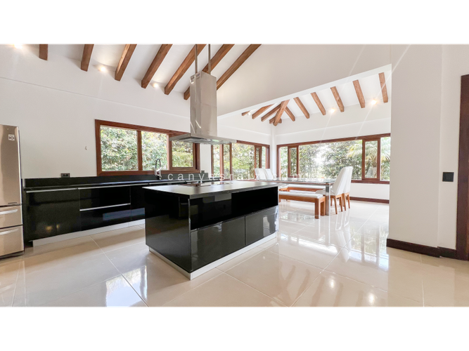 Casa de 4 alcobas en venta en La Mosquita, Rionegro, 394 m² · foto 9 de 19