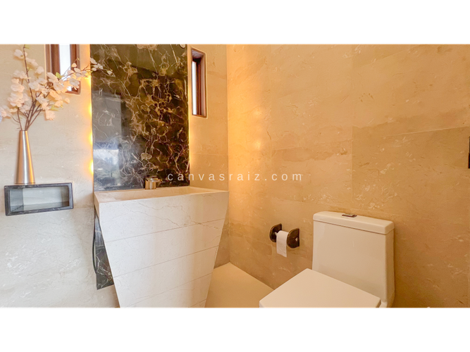 Casa de 4 alcobas en venta en La Mosquita, Rionegro, 394 m² · foto 10 de 19