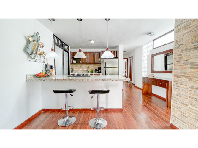 Apartamento de 2 alcobas en venta en Cj San Marcos, Envigado, 122 m² · foto 6 de 10
