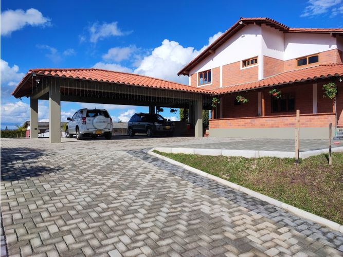 Casa de 4 alcobas en venta en El Carmen De Viboral, El Carmen de Viboral, 430 m² · foto 12 de 13