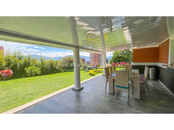 Casa de 5 alcobas en venta en El Tesoro, Medellín, 450 m² · foto 5 de 21