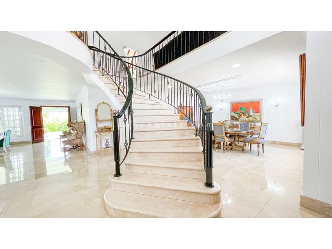 Casa de 5 alcobas en venta en El Tesoro, Medellín, 450 m² · foto 8 de 21