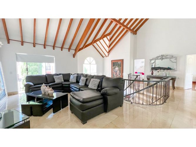 Casa de 5 alcobas en venta en El Tesoro, Medellín, 450 m² · foto 12 de 21