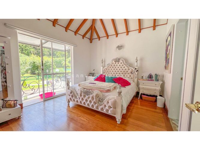 Casa de 5 alcobas en venta en El Tesoro, Medellín, 450 m² · foto 16 de 21