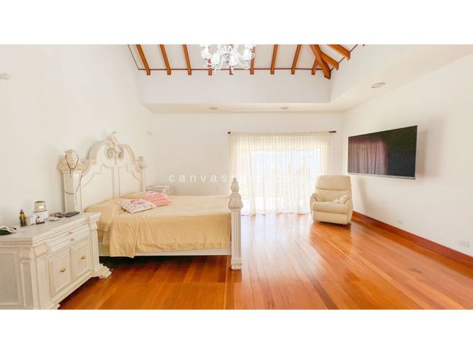 Casa de 5 alcobas en venta en El Tesoro, Medellín, 450 m² · foto 17 de 21