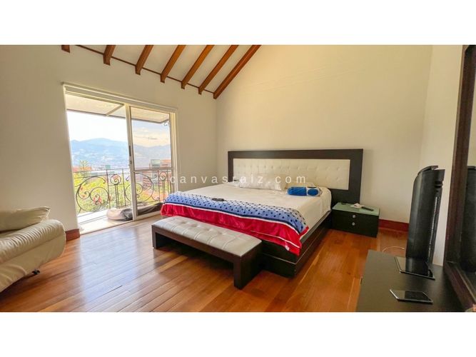 Casa de 5 alcobas en venta en El Tesoro, Medellín, 450 m² · foto 19 de 21