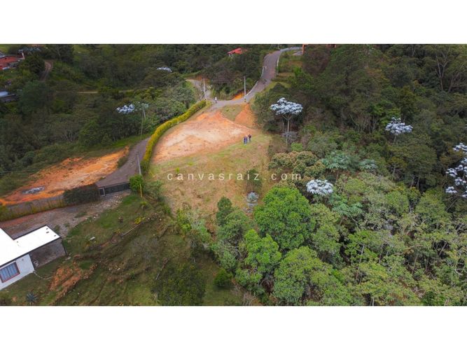 Lote en venta en El Zango, Guarne, 2180 m² · foto 3 de 5