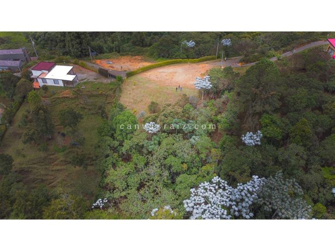 Lote en venta en El Zango, Guarne, 2180 m² · foto 5 de 5