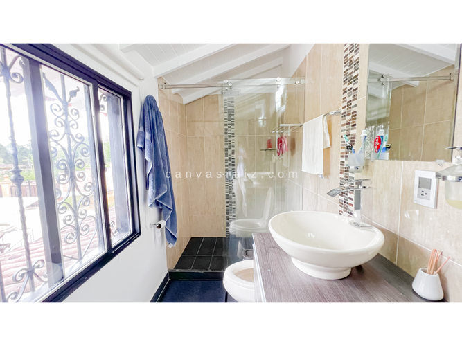 Finca en venta en La Hondita, Guarne, 360 m² · foto 16 de 18