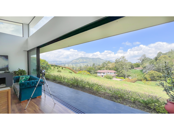 Casa de 4 alcobas en venta en Guamito, La Ceja, 266 m² · foto 6 de 21