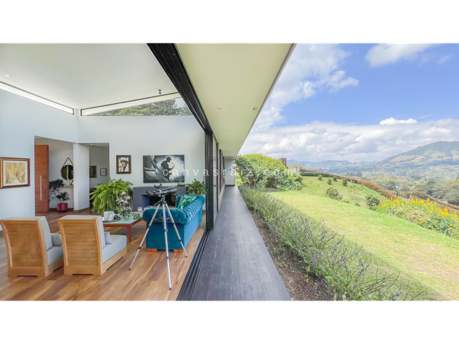 Casa de 4 alcobas en venta en Guamito, La Ceja, 266 m² · foto 7 de 21