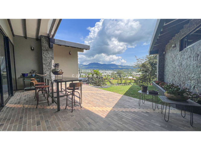 Casa de 4 alcobas en venta en Guamito, La Ceja, 430 m² · foto 5 de 21