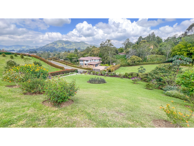 Casa de 4 alcobas en venta en Guamito, La Ceja, 266 m² · foto 21 de 21