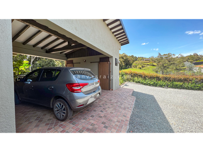 Casa de 4 alcobas en venta en Guamito, La Ceja, 430 m² · foto 19 de 21