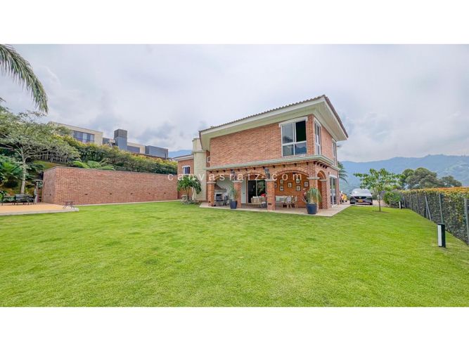 Casa de 5 alcobas en venta en Escobero, Envigado, 614 m² · foto 5 de 19
