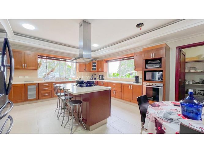 Casa de 5 alcobas en venta en Escobero, Envigado, 614 m² · foto 6 de 19