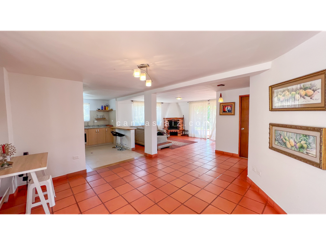 Casa de 4 alcobas en venta en El Cerro, El Carmen de Viboral, 196 m² · foto 3 de 18
