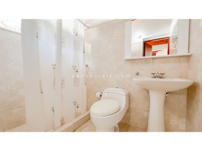 Casa de 4 alcobas en venta en El Cerro, El Carmen de Viboral, 196 m² · foto 10 de 18