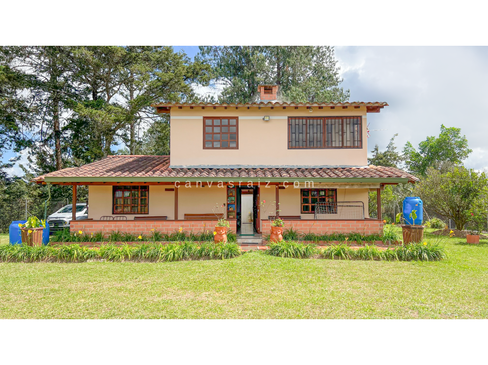 4BR Country House in Galicia (230 m²) for Sale - 2