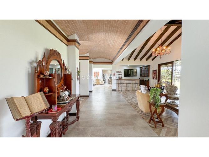 Casa de 5 alcobas en venta en La Mosquita, Guarne, 500 m² · foto 6 de 21