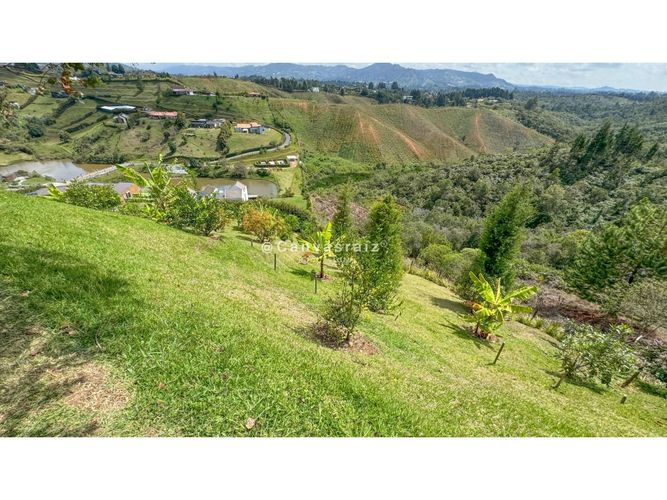 Casa de 5 alcobas en venta en La Mosquita, Guarne, 500 m² · foto 19 de 21
