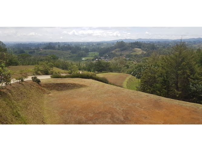 Lote en venta en Quirama, Rionegro, 3069 m² · foto 2 de 3