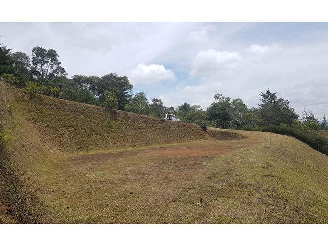Lote en venta en Quirama, Rionegro, 3069 m² · foto 3 de 3