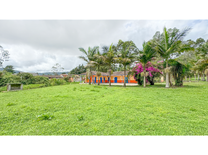 Lote en venta en La Maria, El Carmen de Viboral, 160 m² · foto 3 de 10