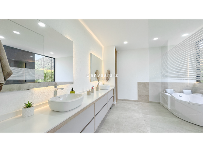 Casa de 3 alcobas en venta en El Chuscal, La Ceja, 356 m² · foto 12 de 15