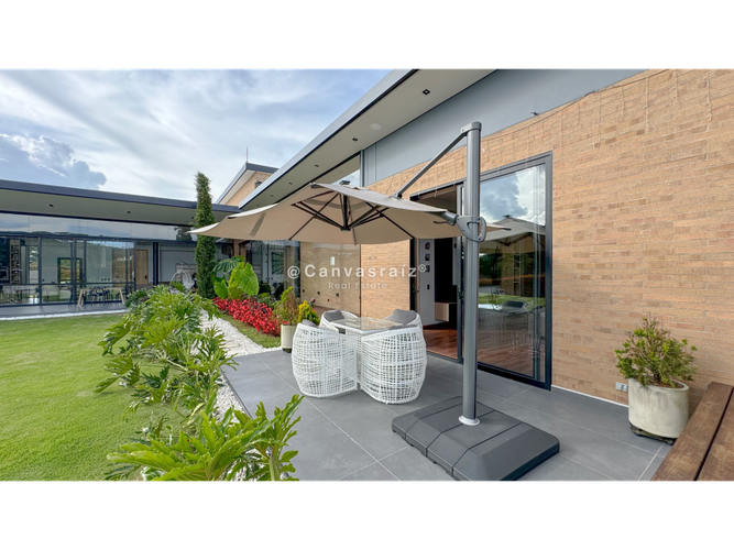 Casa de 4 alcobas en venta en Las Palmas, Envigado, 420 m² · foto 10 de 12